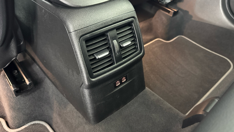 BMW X1 xDrive 20i xLine 5dr Step Auto Petrol Estate